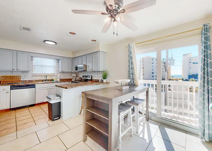 Family Friendly Across From With Balcony * Gulf Shores